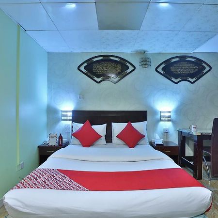 דובאי Oyo 261 Remas Hotel Apartment מראה חיצוני תמונה