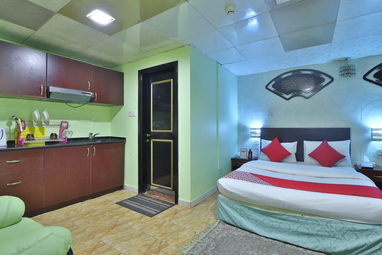 דובאי Oyo 261 Remas Hotel Apartment מראה חיצוני תמונה