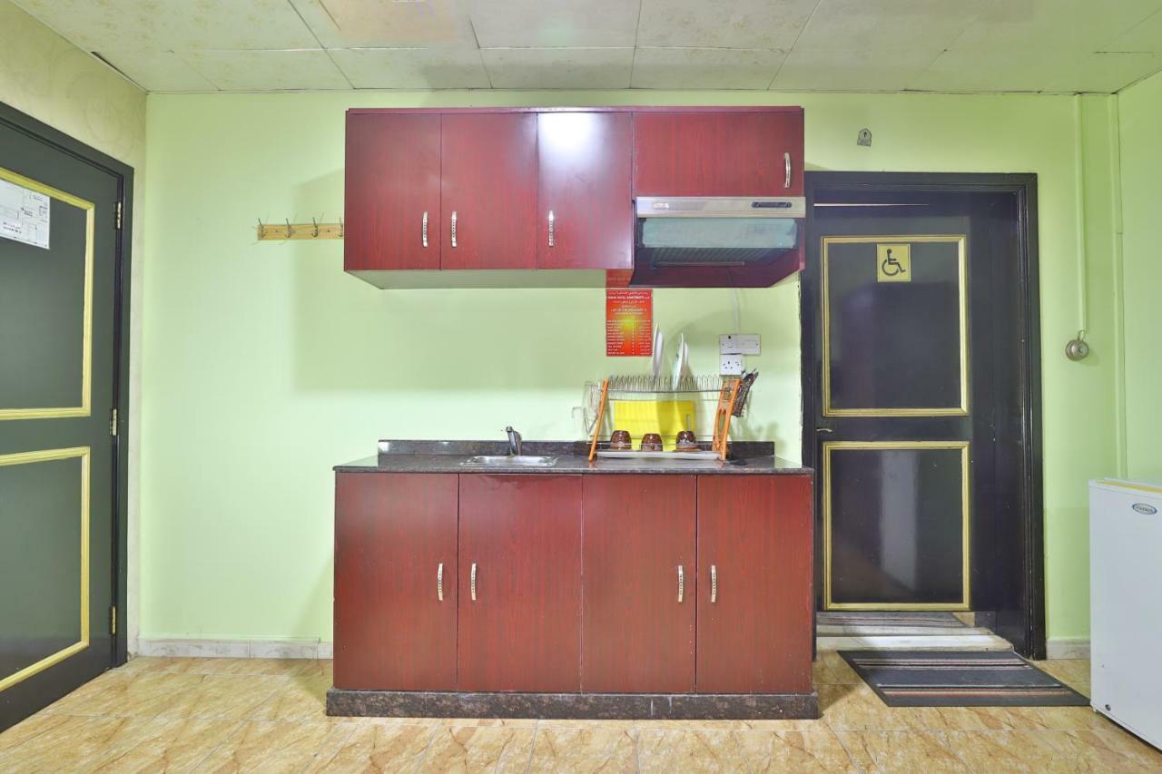 דובאי Oyo 261 Remas Hotel Apartment מראה חיצוני תמונה