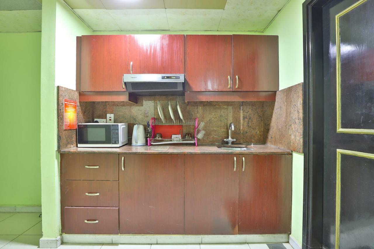 דובאי Oyo 261 Remas Hotel Apartment מראה חיצוני תמונה