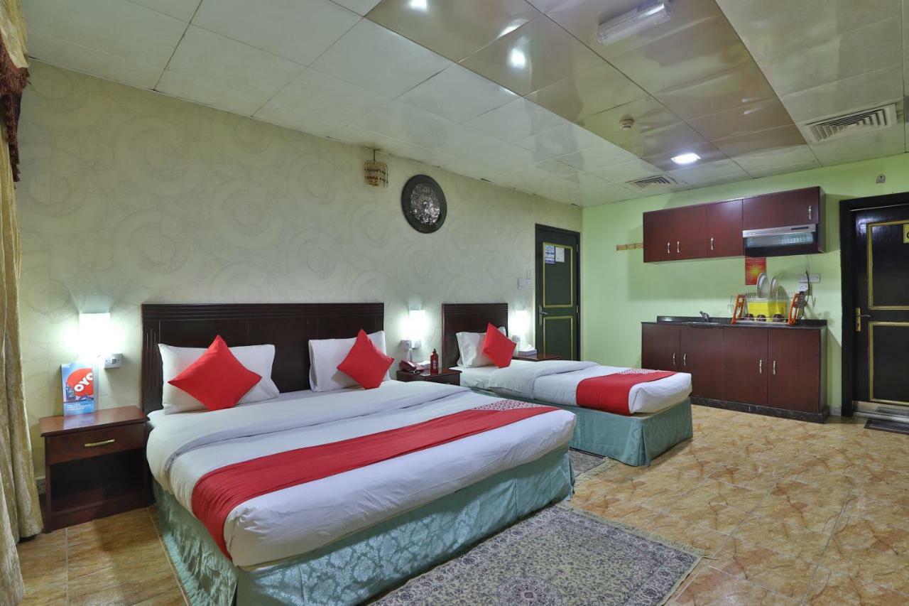 דובאי Oyo 261 Remas Hotel Apartment מראה חיצוני תמונה
